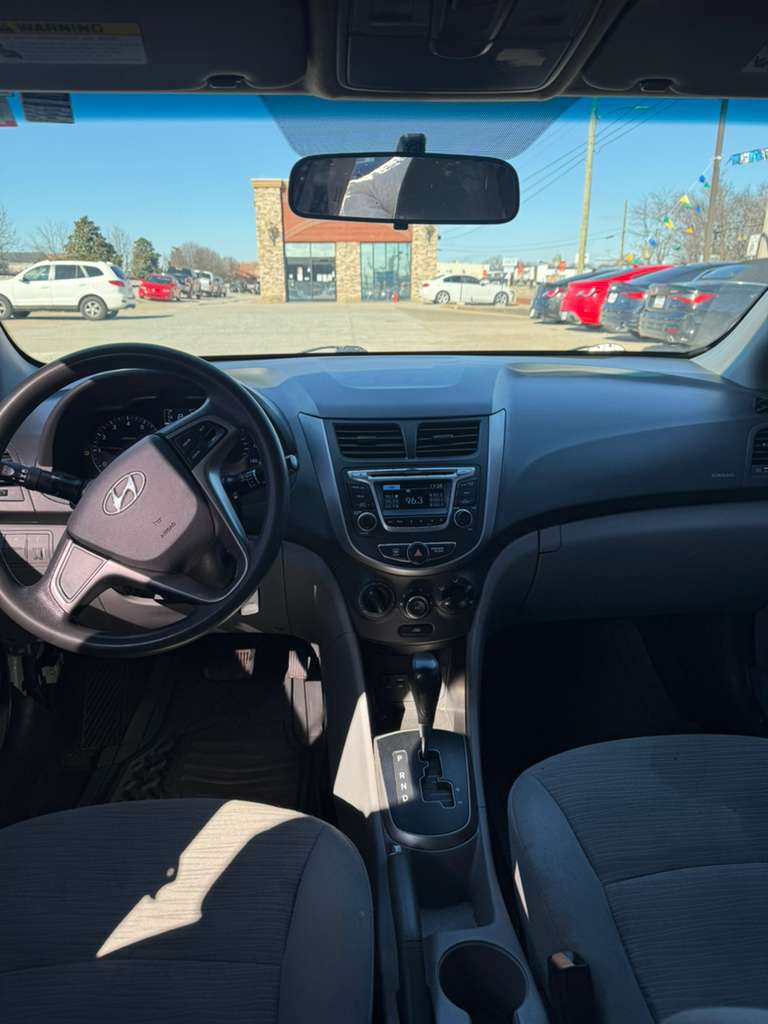 HYUNDAI ACCENT 2016